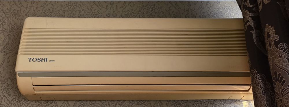 Кондиционер Toshi Japan 12, отличное состояние, холодит отлично