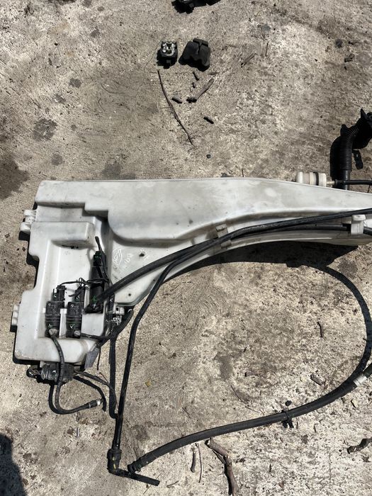 Казанче течност за чистачки бмв х5 е70 kazanche x5 e70