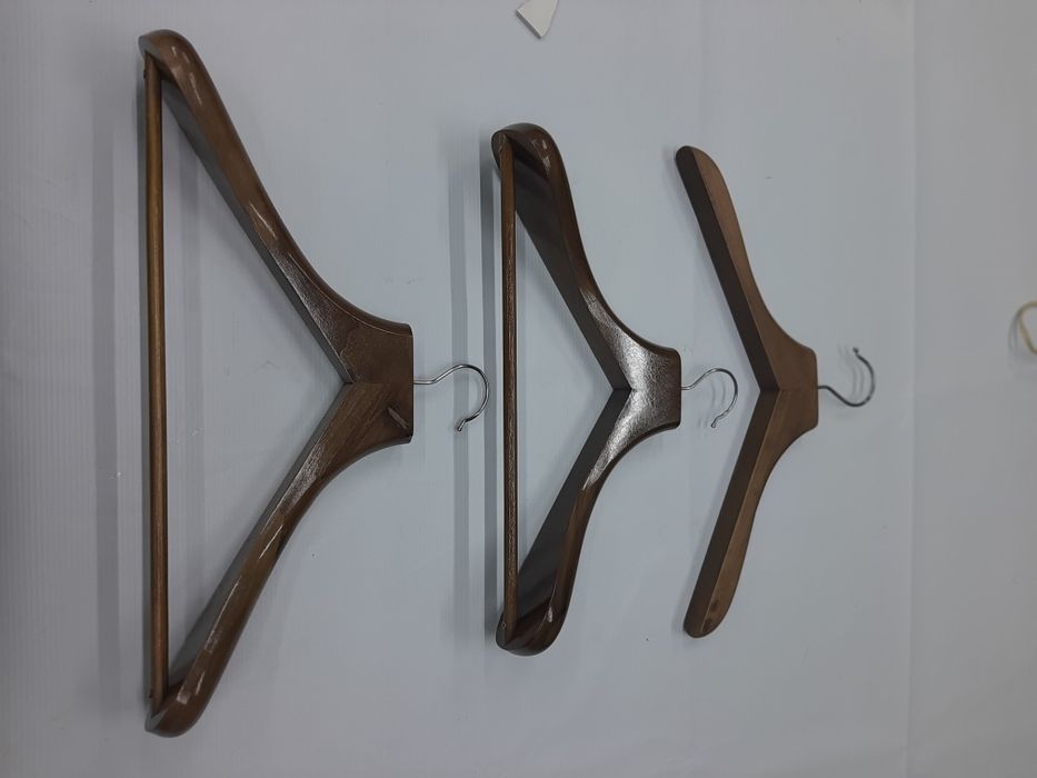 Изготовливаем вешалки под заказ