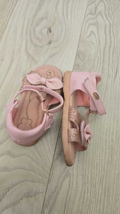 Săndăluțe + Adidași Copii – George, Skechers, Nike, mărimi 22-23