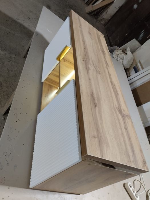 Шкаф под тв новый