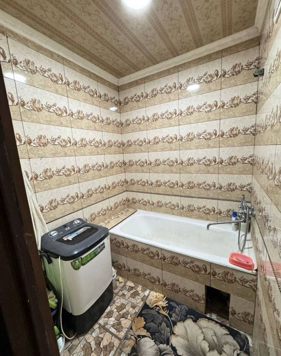 Срочно Продаётся Кушбеги 2/5/5 с мебелью техникой  ремонт средний !