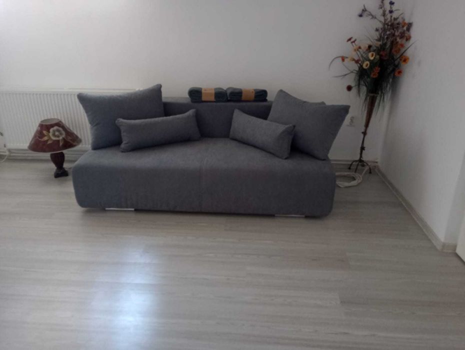 Inchiriez casa 6 camere in cartierul Gara Veche Piatra Neamt