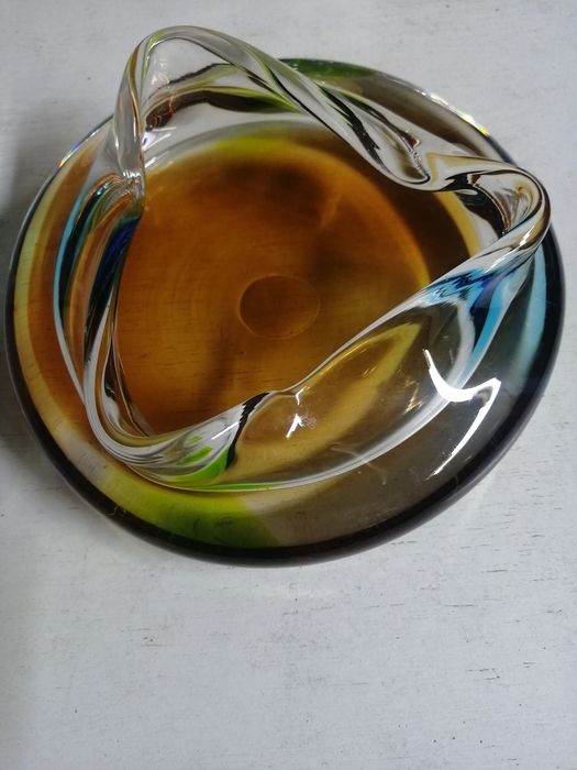 Пепельница. Чешское стекло.