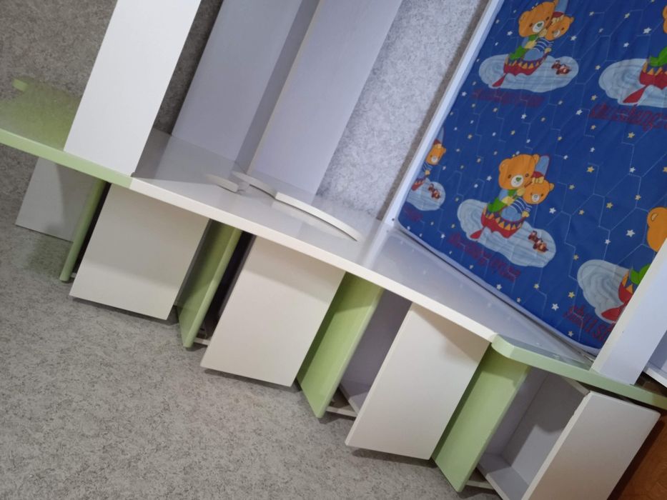Двухъярусная кровать продам