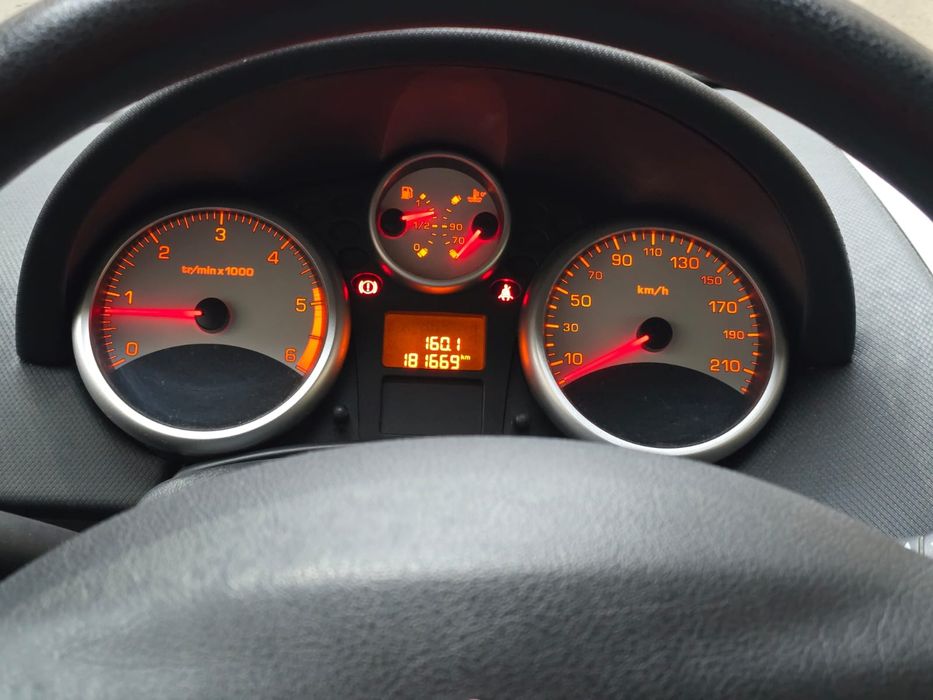 Vand Peugeot 207 1.4 HDI 2010