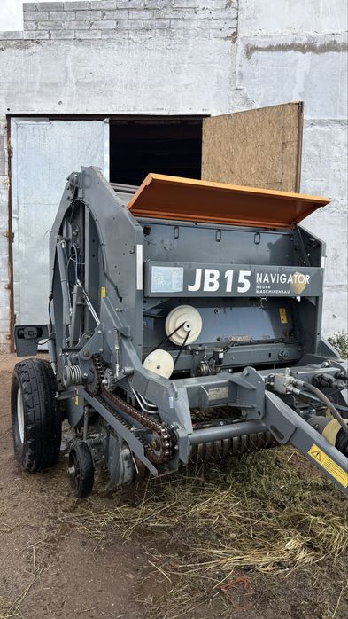 Продам прессподборщик JB 15