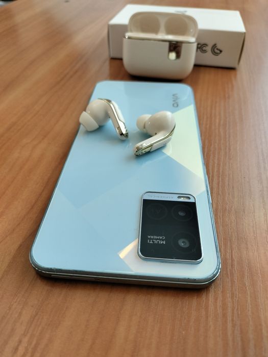 Vivo Y21..+науш.