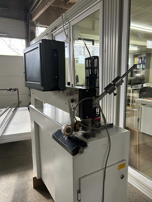 Шивачка за фурнир / Машина за съединяване на фурнир KUPER FW/J 92