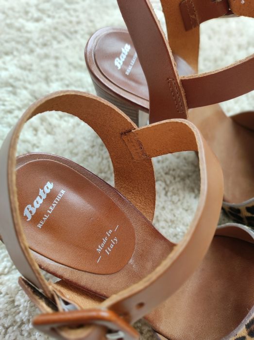 Bata, тигрови сандали с дебел ток, размер 37