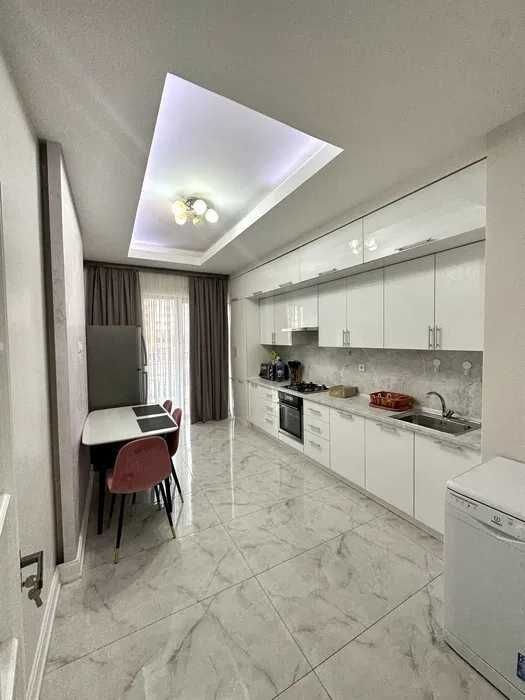 Yunusobod Turkiston Metro yaqinda arenda bezmakler