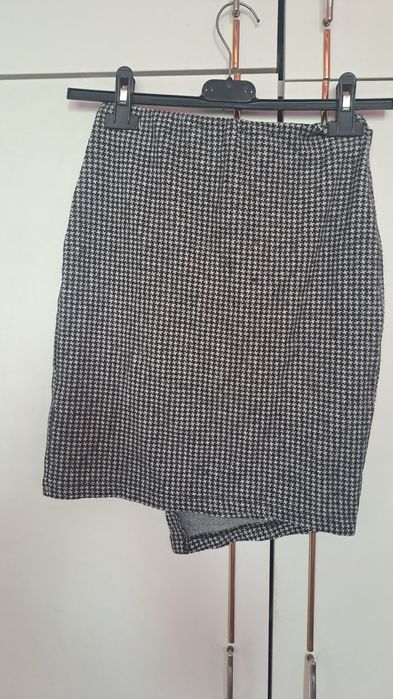 Стилна дамска пола