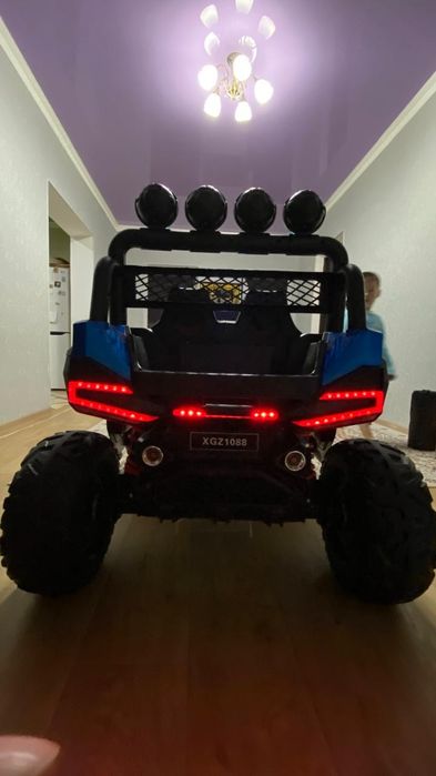 Детский автомобиль