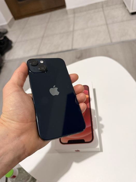 Iphone 14  midnight / iphone 12 red