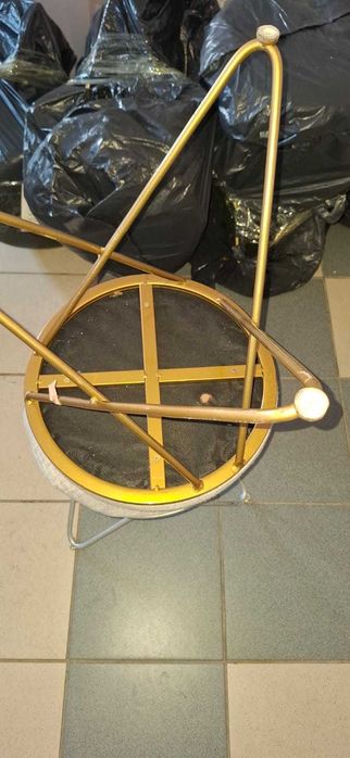 Продам табуреты мягкие