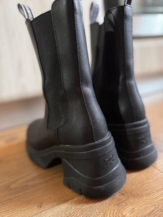 Bocanci Karl lagerfeld 37