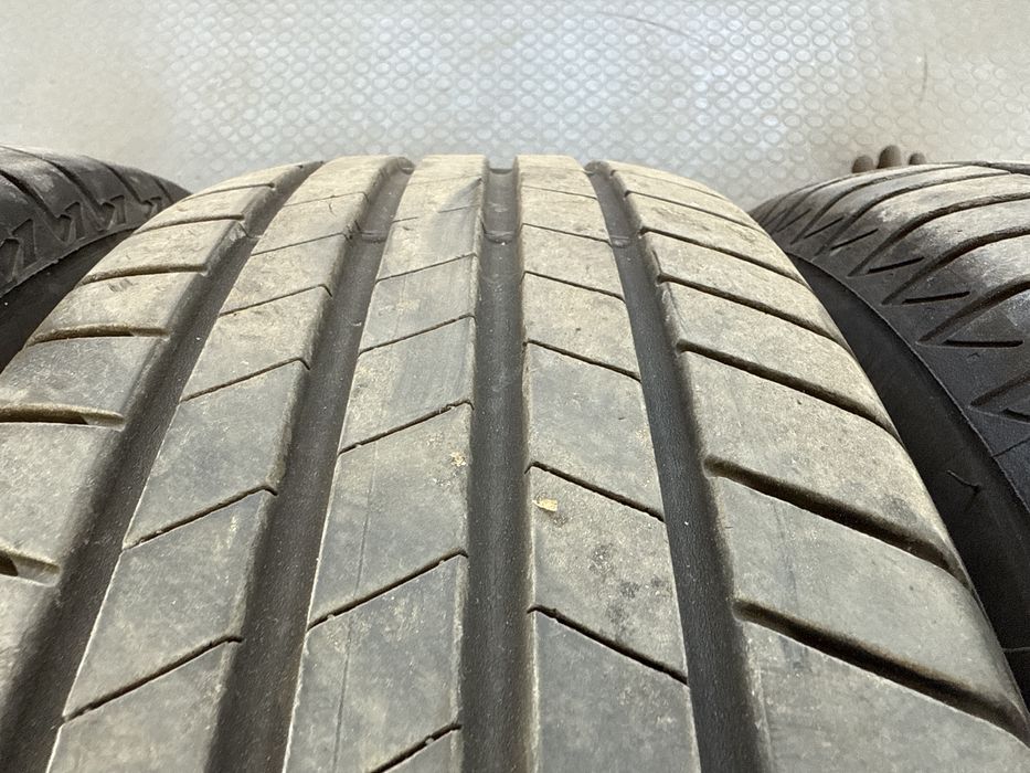 4бр. ОТЛИЧНИ Летни Гуми 195/65R/15 -BRIDGESTONE- DOT:3922- 6.2мм.