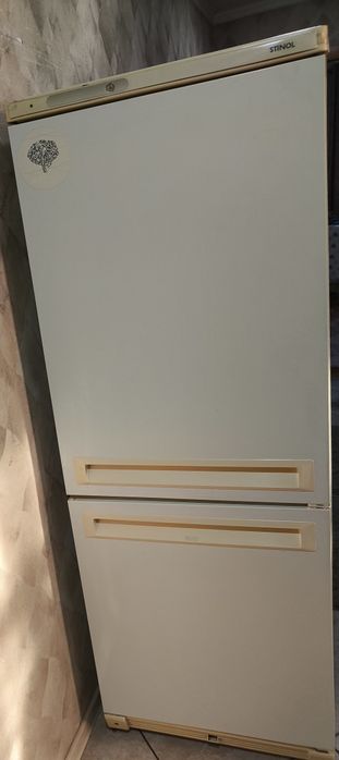 Холодильник высота 1, 7м