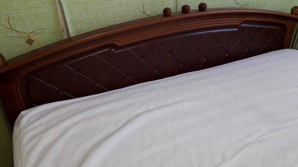 Продается мебель для спальни.