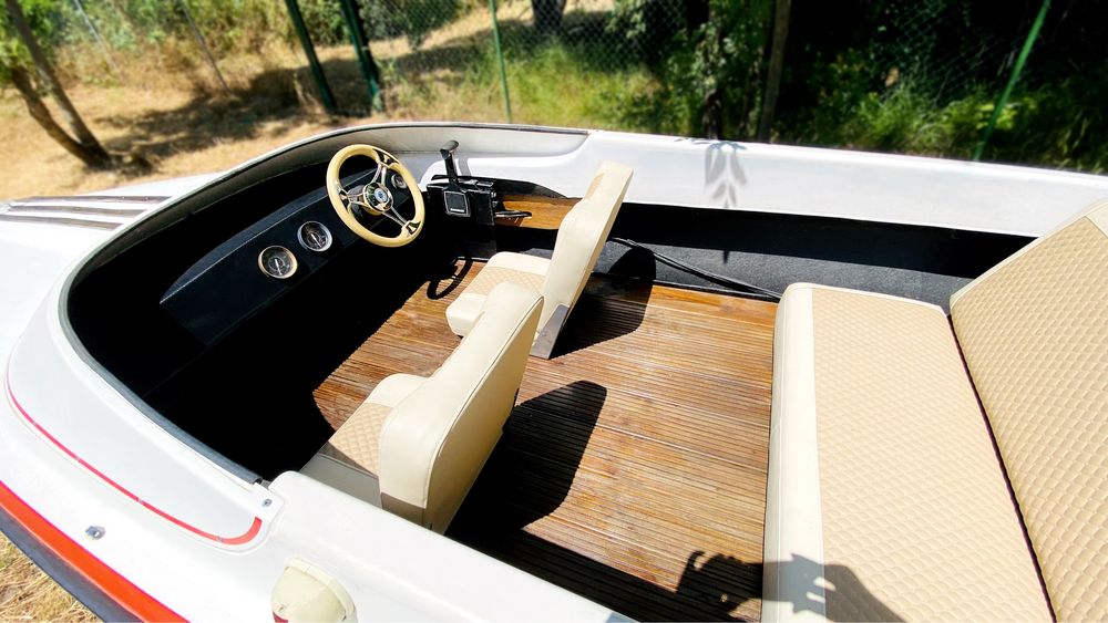 Уникална Моторна Лодка