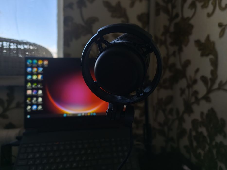 Микрофон конденстаторный