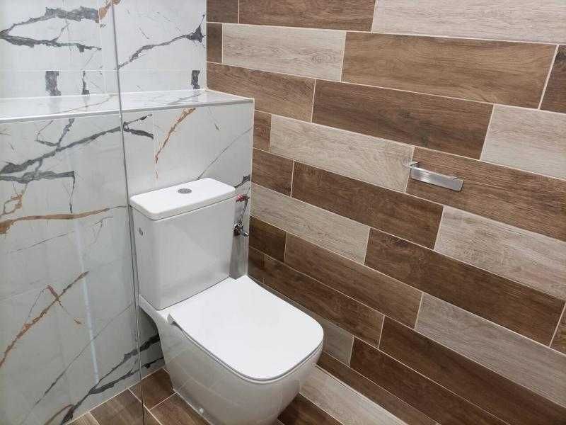 Дава се под наем Двустаен апартамент в Бургас, Център - 70 кв.м за 612 € - Снимка #10