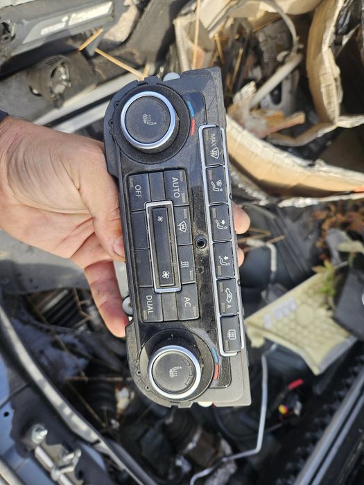 Panou comanda clima Volkswagen Passat CC