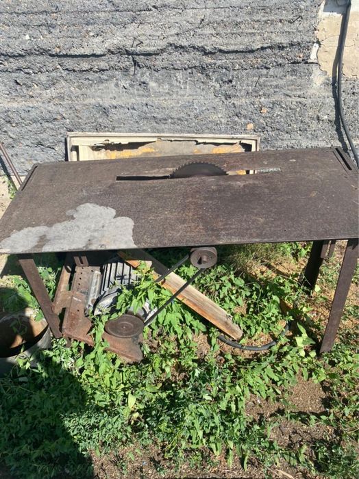 Продам циркулярную пилу (380 В)