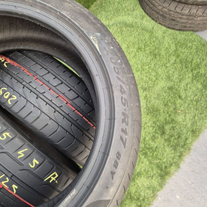205 45 17 Dunlop și pirelli