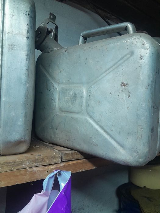 Продам алюминиевые канистры