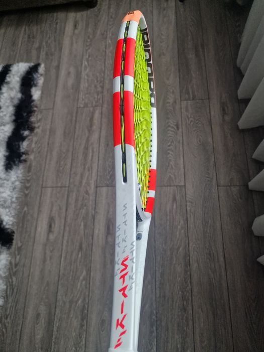 Vand racheta Babolat Pure Strike 100