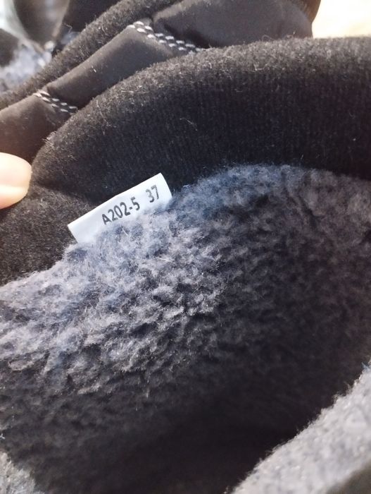 Продам зимние сапоги 37рр 10тыс