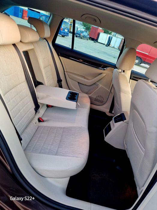 Skoda Octavia Business 2.0 Tdi/Bi-Xenon/DSG/Led/Distronic/Keyless