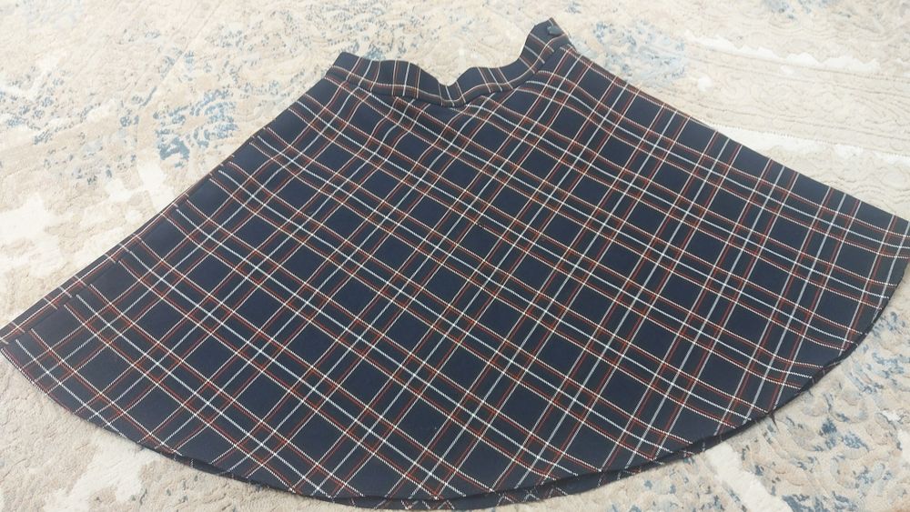 Школьная юбка в хорошем состоянии