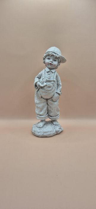 Распродажа декора и статуэток