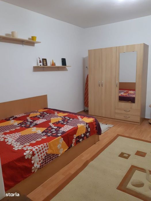 Costin Georgian 5 min metrou