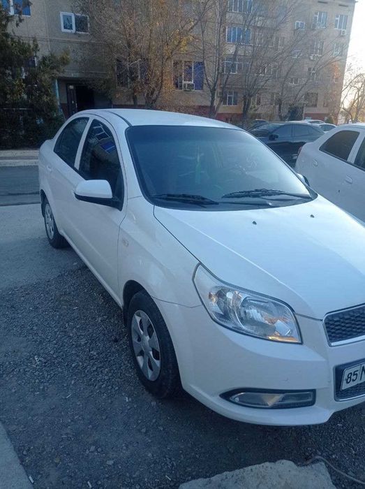 Сотилади Нексия 3  холати яхши . нархини келишамиз яна