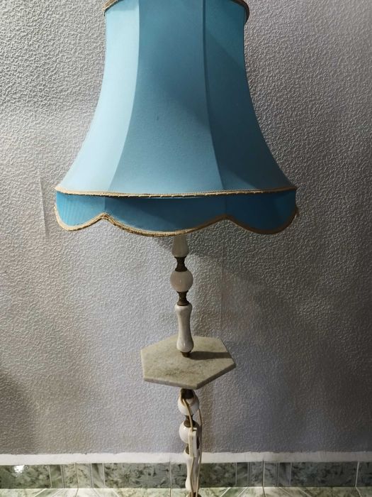 Ретро лампа от мрамор