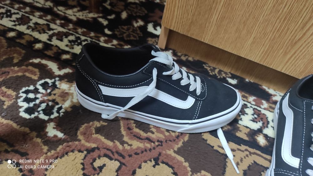 Vând : Vans mărime 38