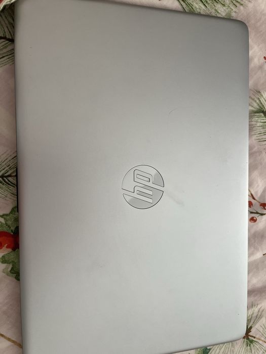 Продавам лаптоп HP