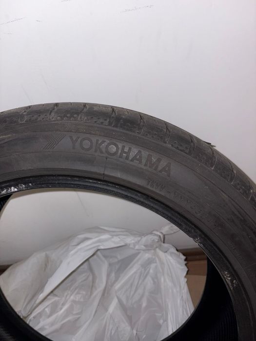 Yokohama 235/45/18