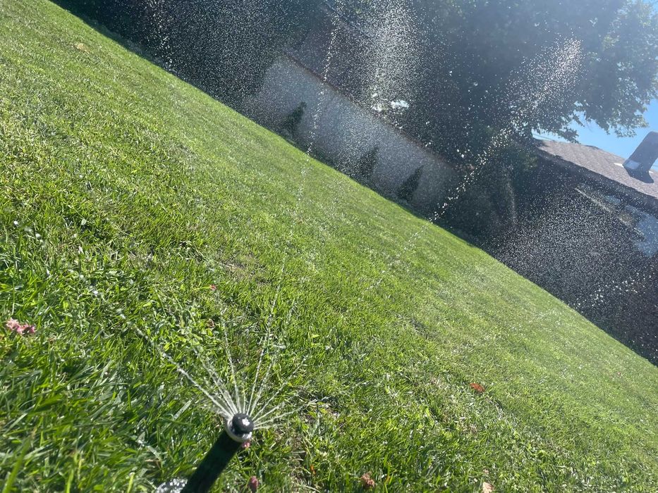 Изграждане на поливна система. *Поливни системи*Капково*