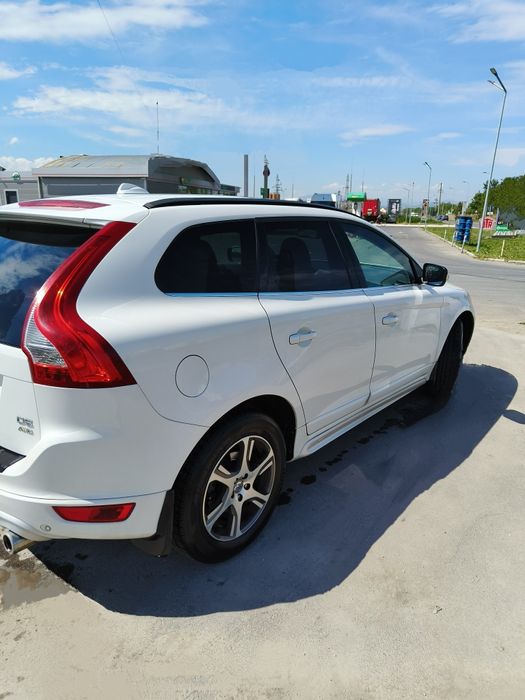 Volvo XC60 R Design