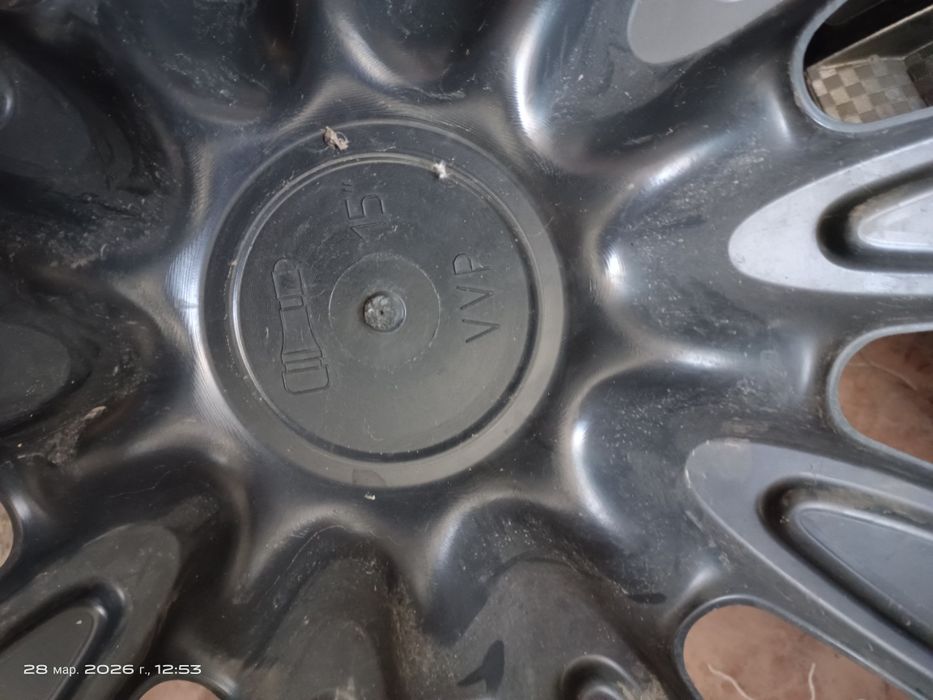 Колпаки на 15,три штуки