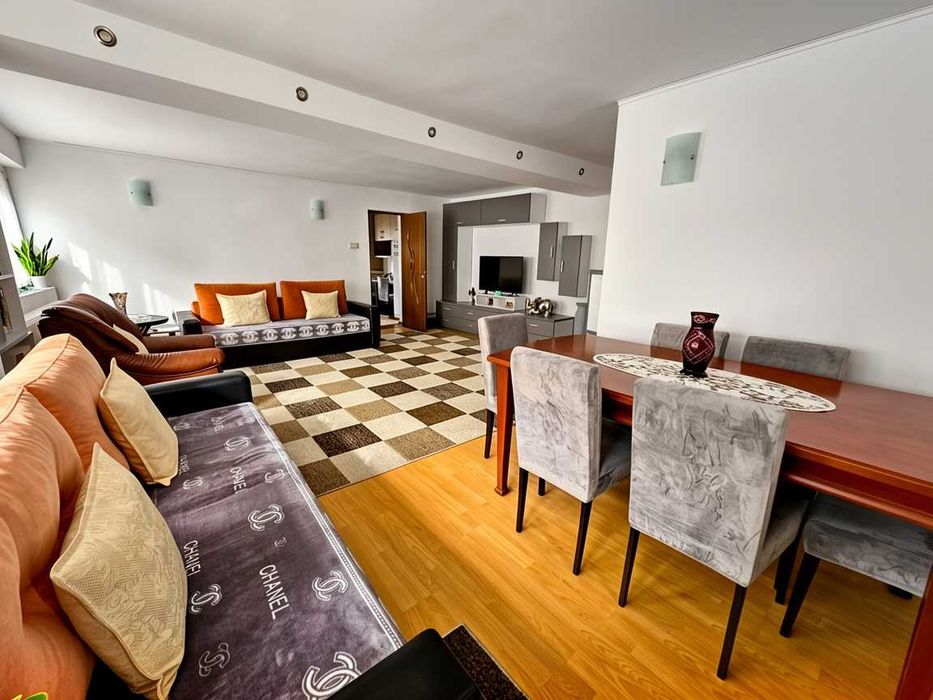 OVIDIU - Casa Cocheta Amplasata Central Langa Primarie- 125.000 Eur Comision 0!