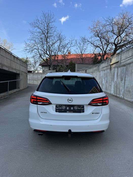 Opel Astra K+ SportsTourer 2016