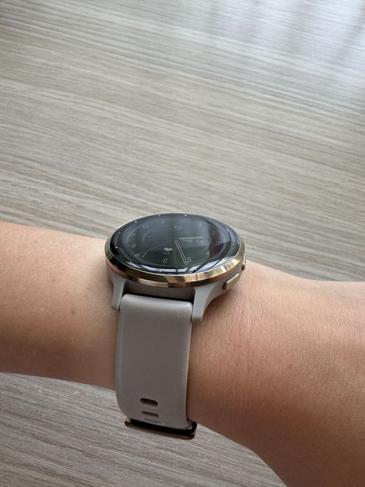Смарт часовник Garmin Venu 3S