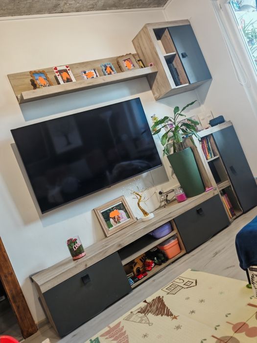 Apartament cu 2 camere și hol pătrat (cât o cameră) - Dâmbu