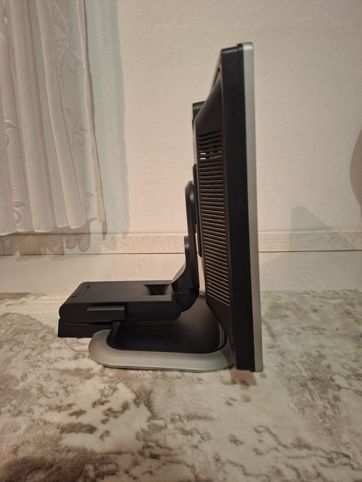 Monitor LCD HP L1950g KR145AA