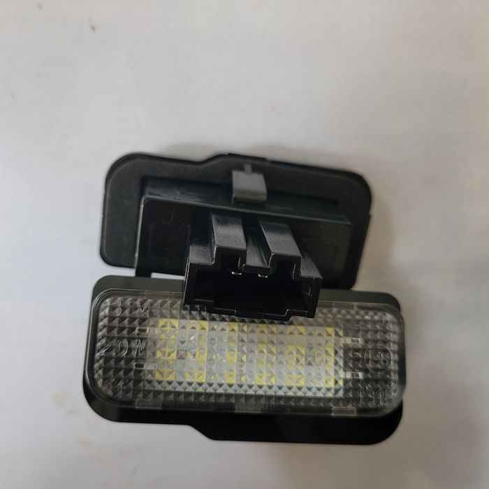 Led плафони за номер mercedes